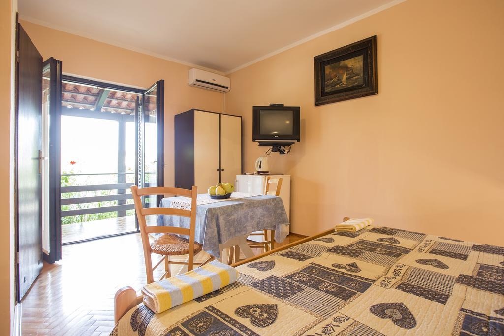 Guest House Nada 392 Pula Exteriér fotografie